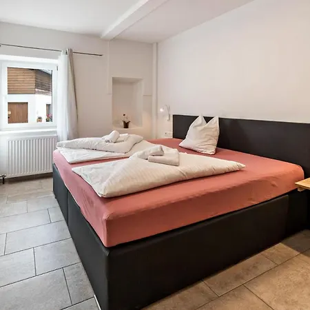 Sarah * Санкт-Михель (Лунгау)