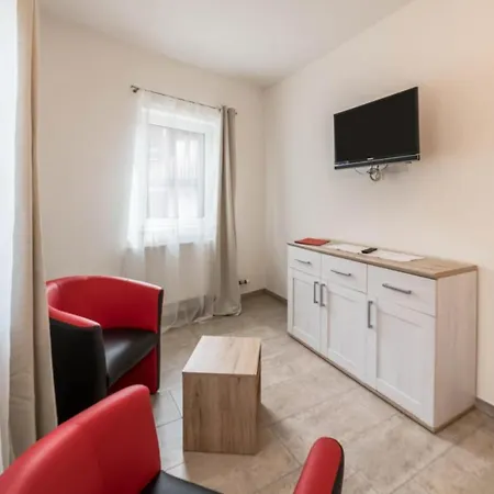 Sarah * Санкт-Михель (Лунгау)