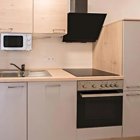 Sarah * ザンクト・ミヒャエル・イム・ルンガウ